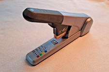 Block Heftgerät LEITZ 5551